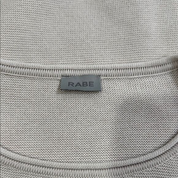 RABE Beige Sweater with Gray Accents. - Picture 8 of 10